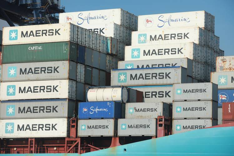 Global shipping giant Maersk uses blockchain technology from IBM to track and transfer shipping containers... Global shipping giant Maersk uses blockchain technology from IBM to track and transfer shipping containers and move them more quickly through customs.